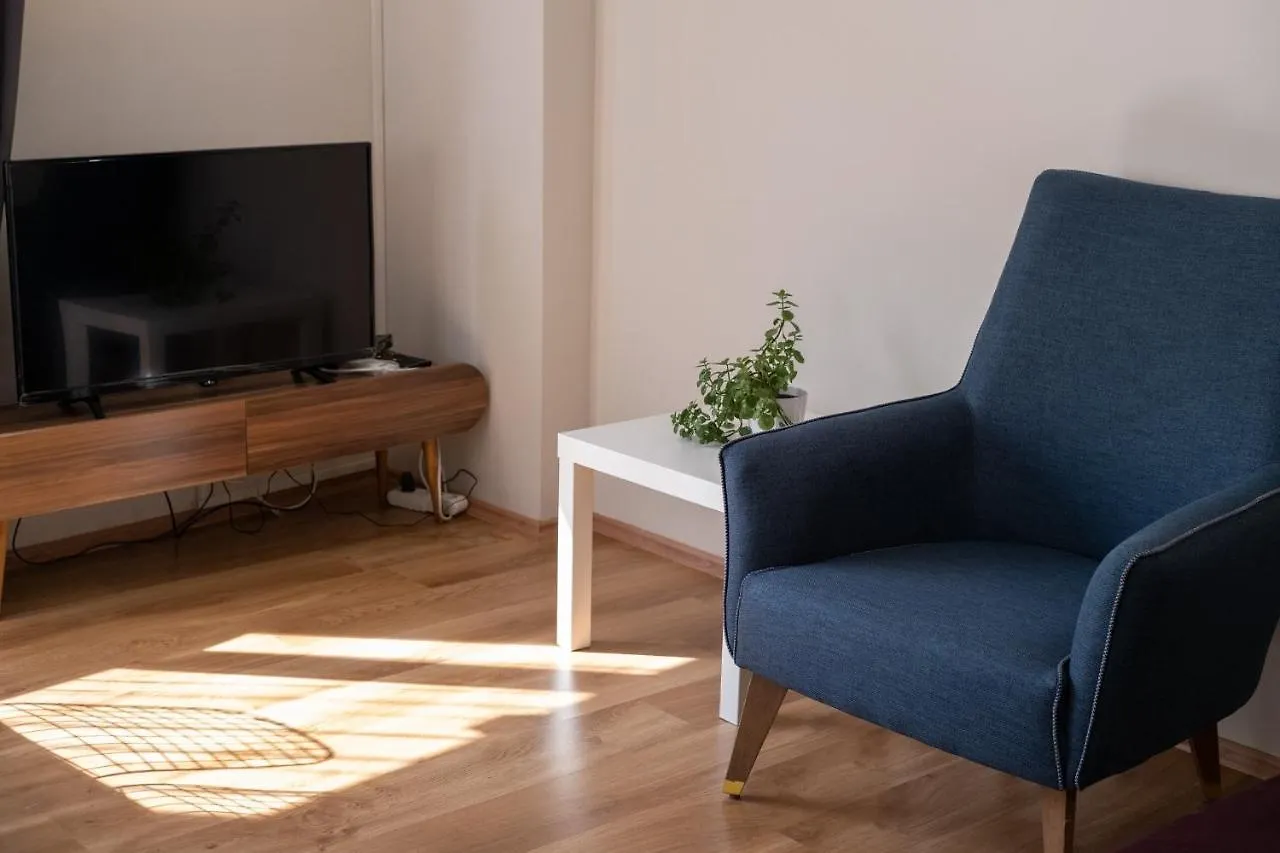 1+1 Flat W/Netflix Close To Taksim, Galata,Bomonti contacts